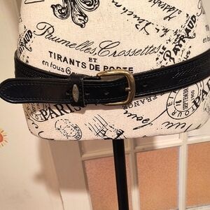Vintage Fiori Black Leather Belt with Gold Buckle. Size 34. Good Condition